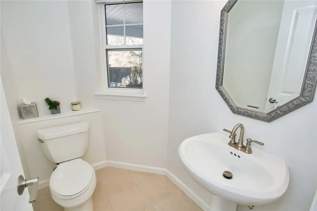 86 Hillcrest Lane Peekskill NY 10566