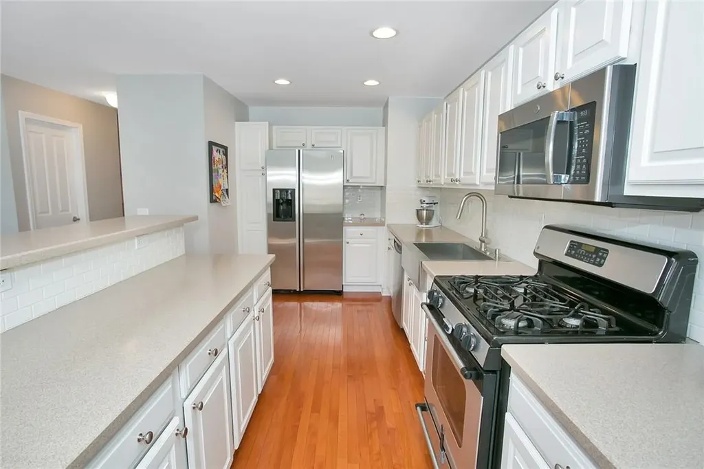 86 Hillcrest Lane Peekskill NY 10566