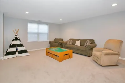 86 Hillcrest Lane Peekskill NY 10566
