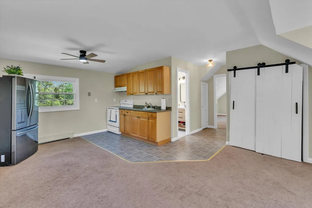 53 3rd Avenue East Islip NY 11730