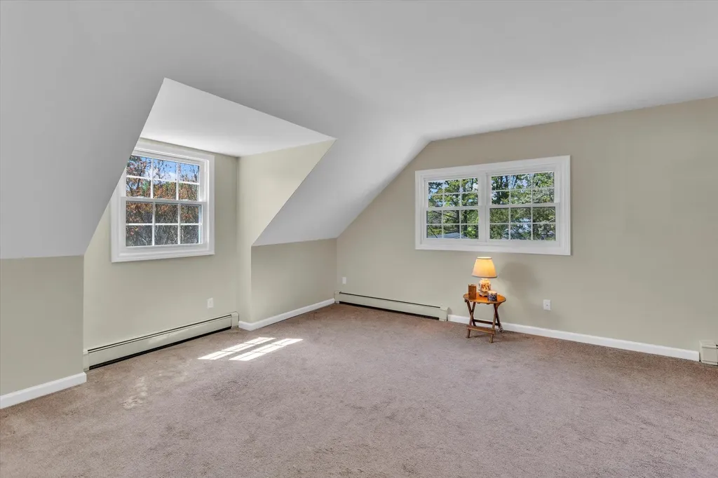 53 3rd Avenue East Islip NY 11730