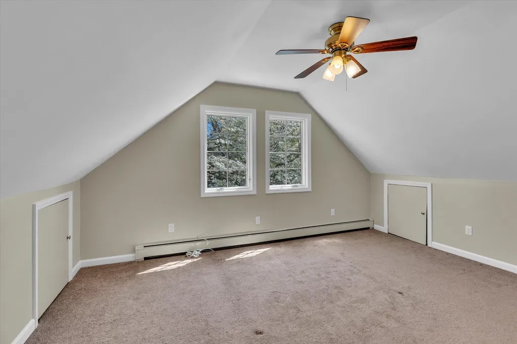 53 3rd Avenue East Islip NY 11730