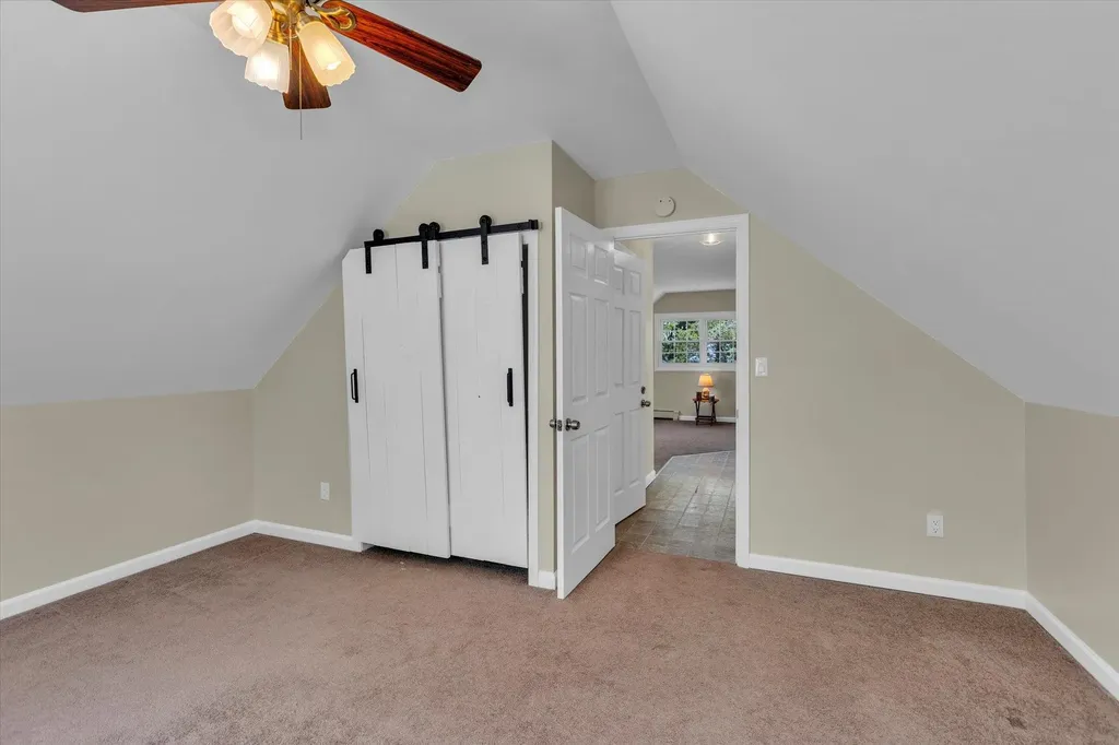 53 3rd Avenue East Islip NY 11730