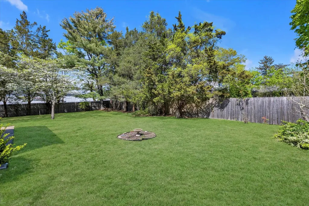 53 3rd Avenue East Islip NY 11730