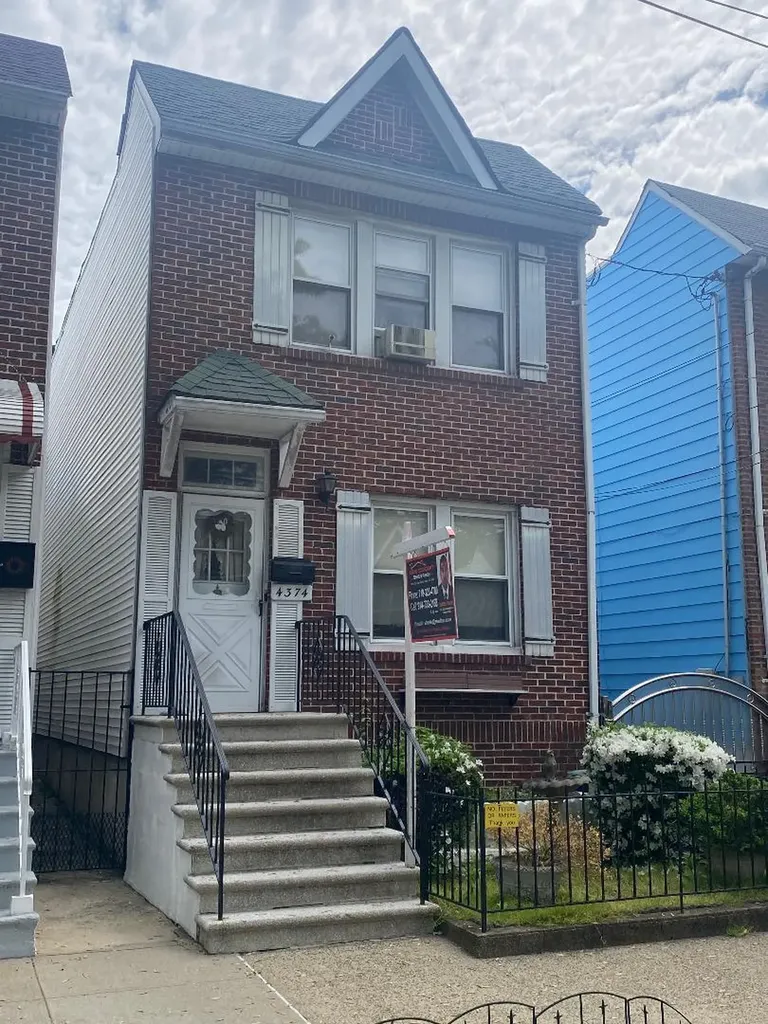4374 De Reimer Avenue Bronx NY 10466