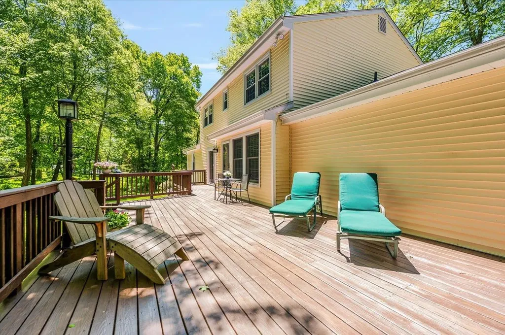 24 Summit Circle Somers NY 10589