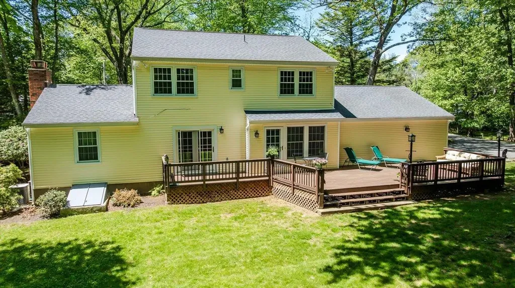 24 Summit Circle Somers NY 10589