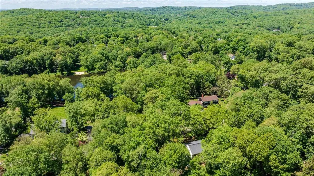 24 Summit Circle Somers NY 10589