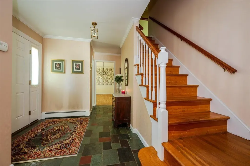 24 Summit Circle Somers NY 10589