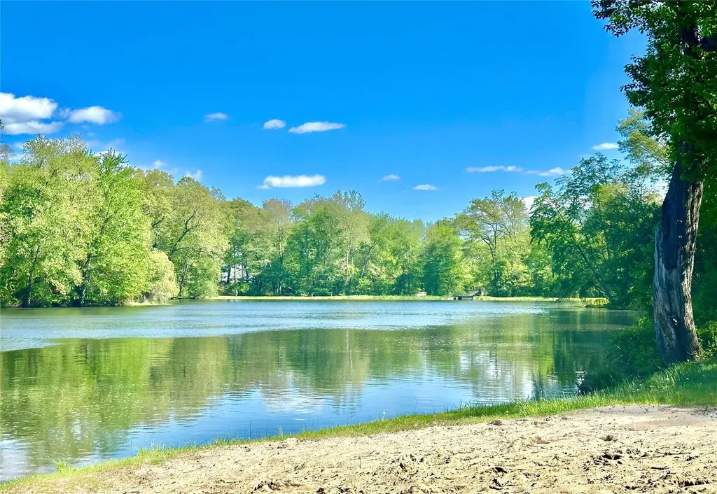 24 Summit Circle Somers NY 10589