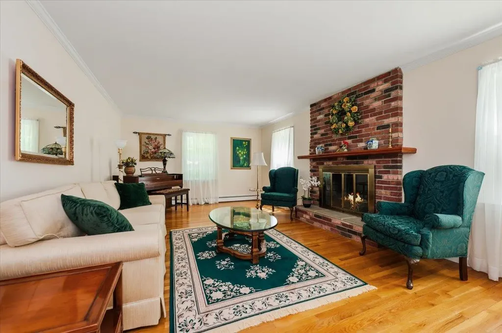 24 Summit Circle Somers NY 10589