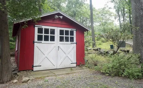 137 Neds Mountain Road Ridgefield CT 06877