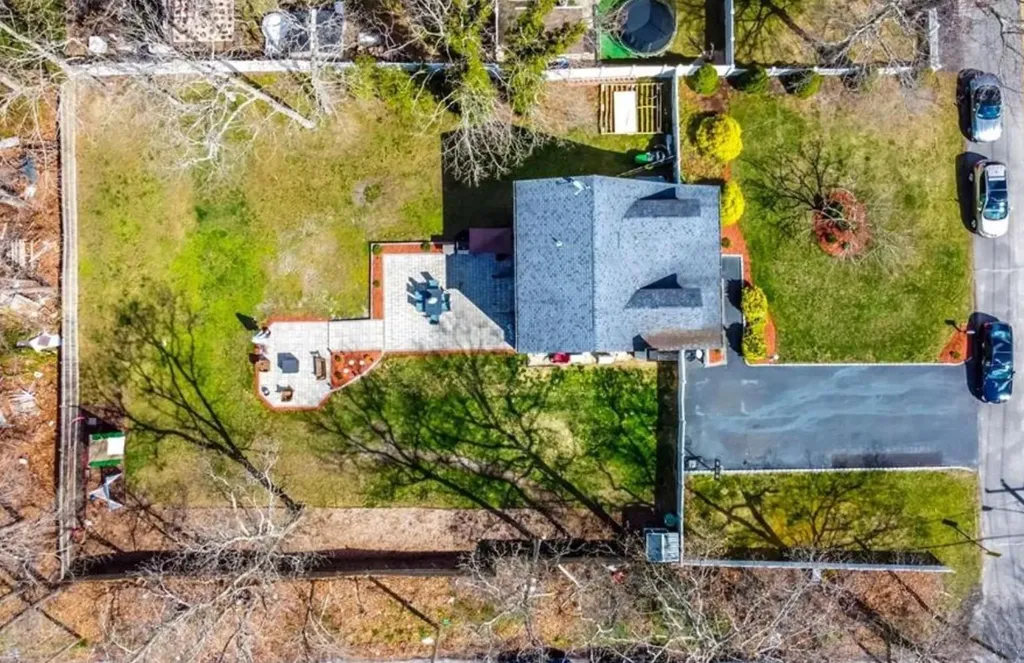 86 Madison Street Mastic NY 11950