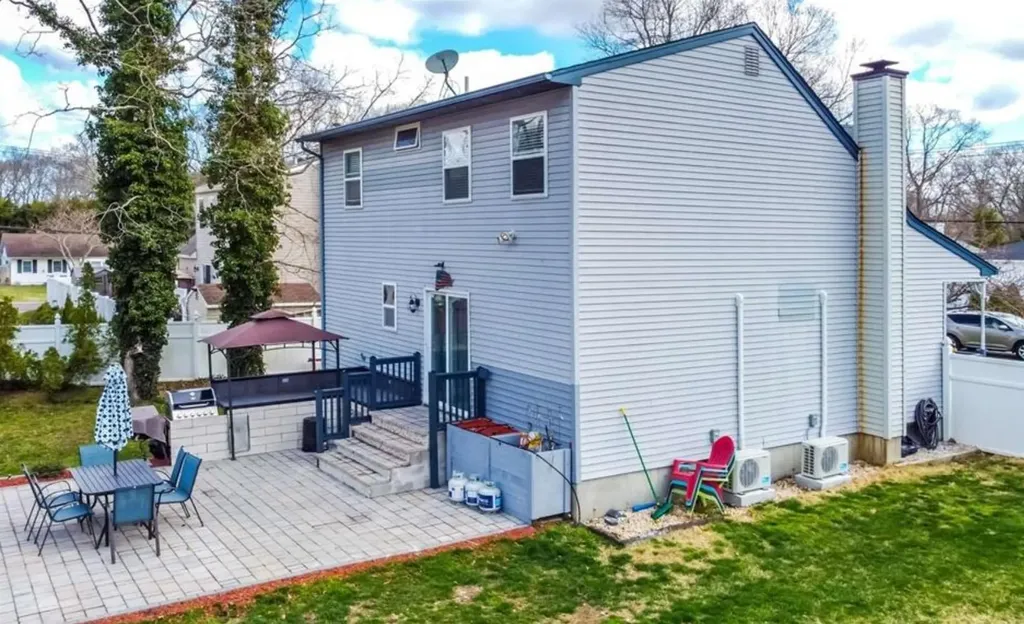 86 Madison Street Mastic NY 11950