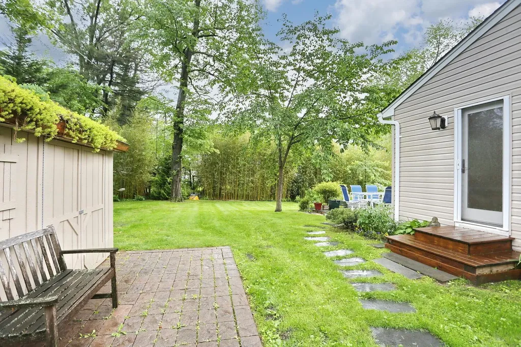 17 Richard Drive West Nyack NY 10994