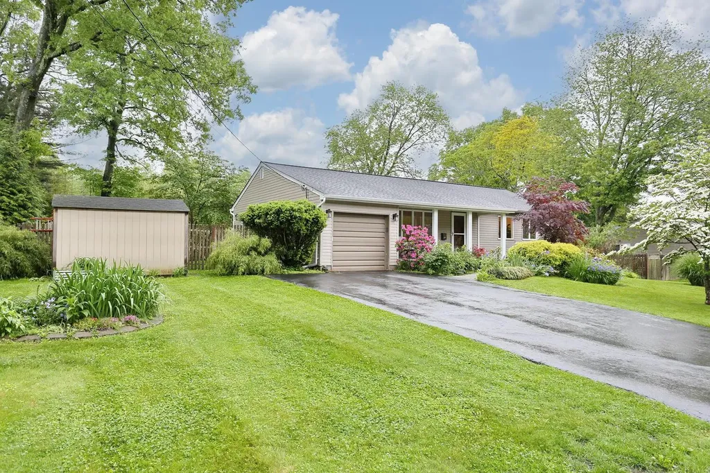 17 Richard Drive West Nyack NY 10994