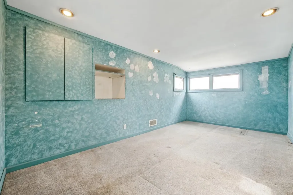 542 Kell Place Seaford NY 11783