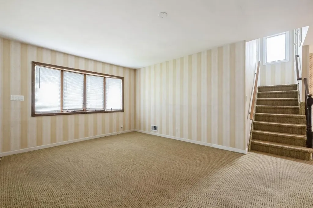 542 Kell Place Seaford NY 11783