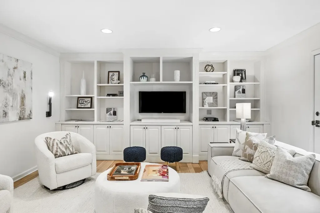 122 Valley View Road Chappaqua NY 10514