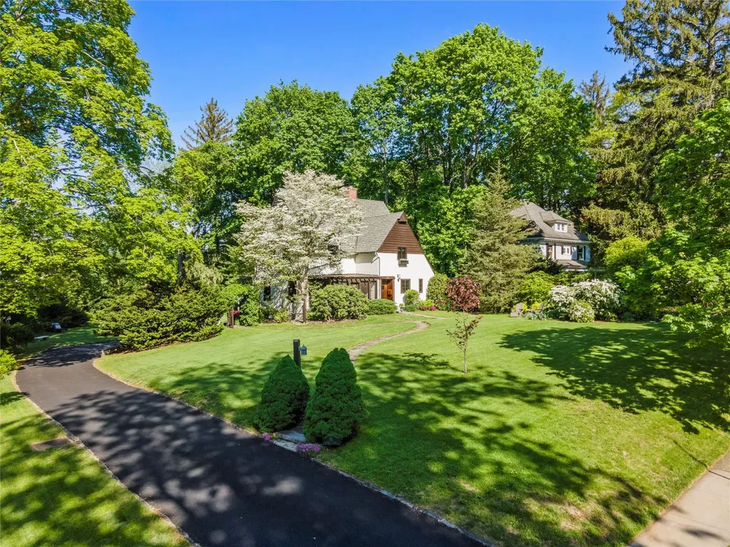 42 Croton Avenue Mount Kisco NY 10549