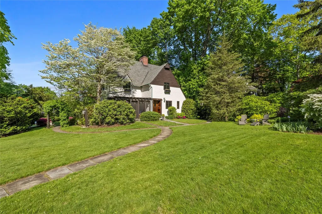 42 Croton Avenue Mount Kisco NY 10549