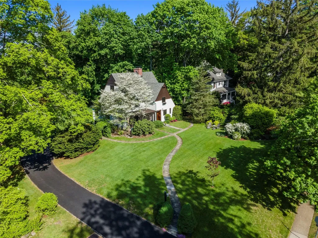 42 Croton Avenue Mount Kisco NY 10549