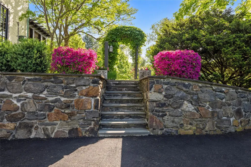 42 Croton Avenue Mount Kisco NY 10549