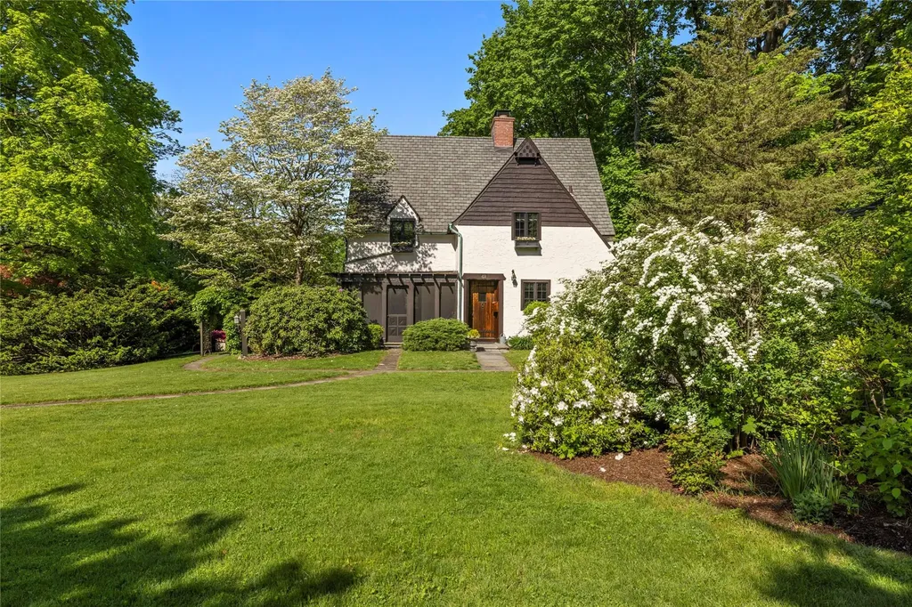 42 Croton Avenue Mount Kisco NY 10549