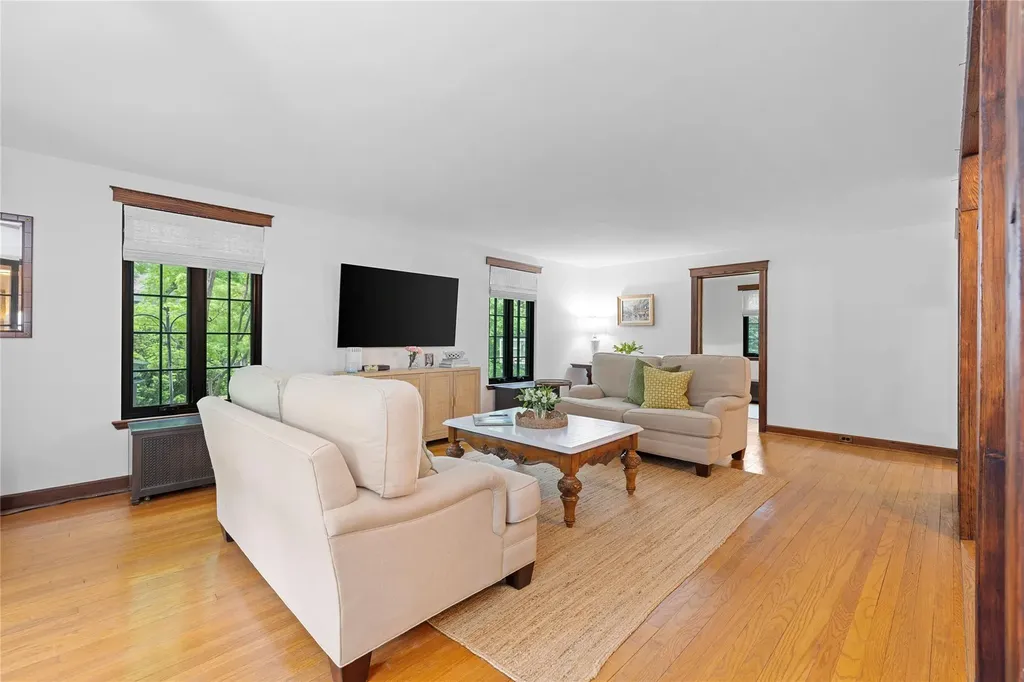 42 Croton Avenue Mount Kisco NY 10549