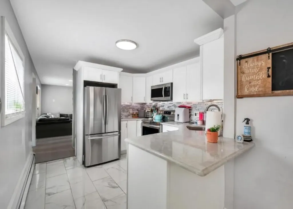 91 Valley Road Levittown NY 11756