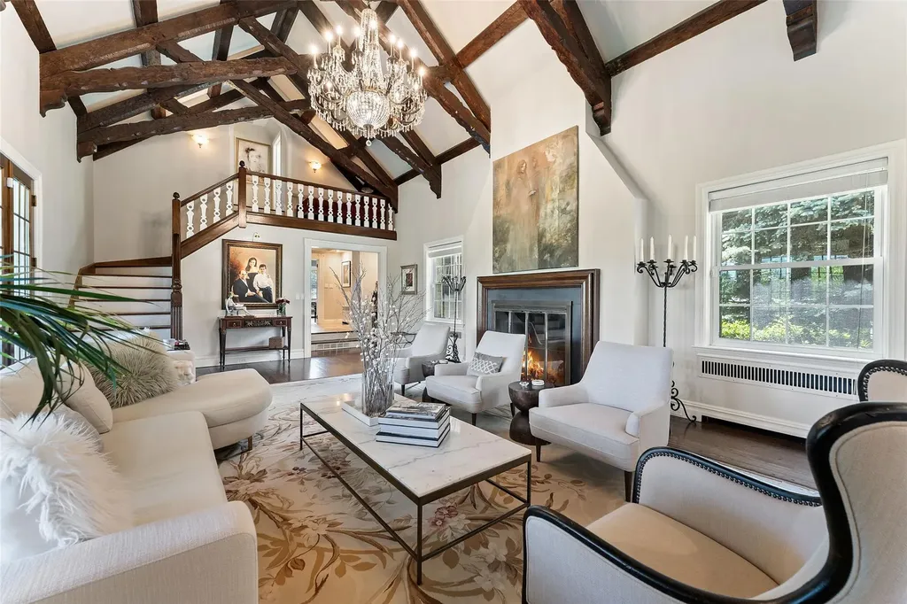 18 Castle Walk Scarsdale NY 10583