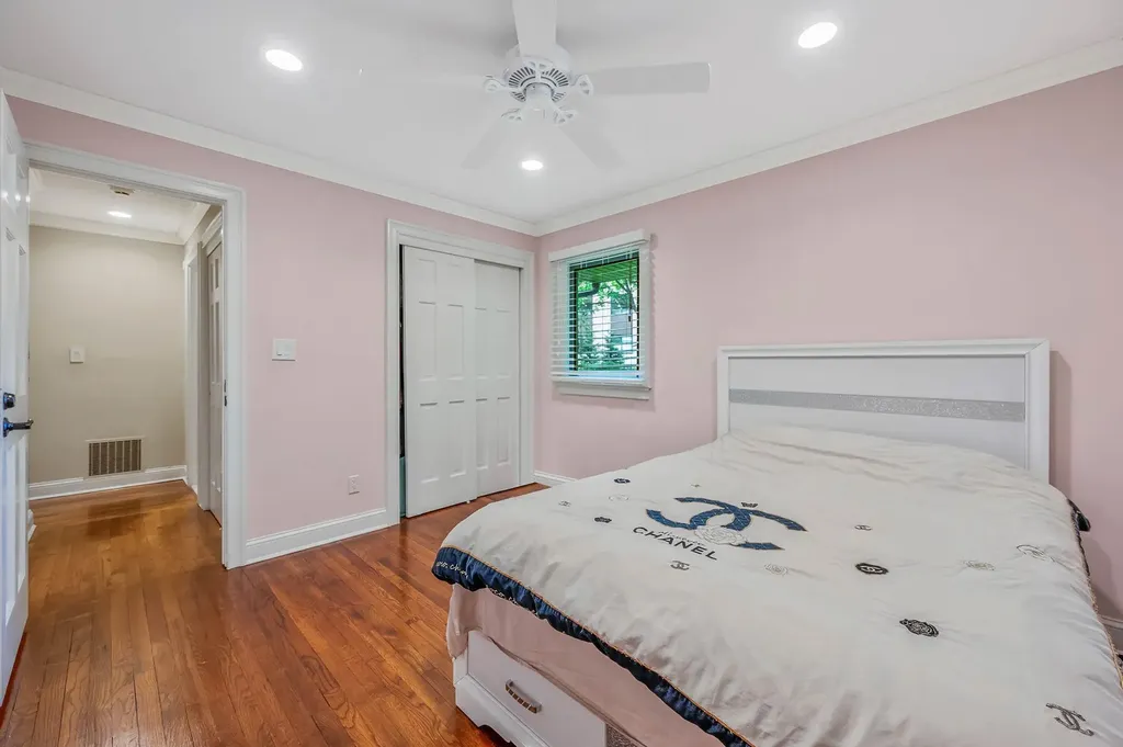 2 Farmview Drive Dix Hills NY 11746
