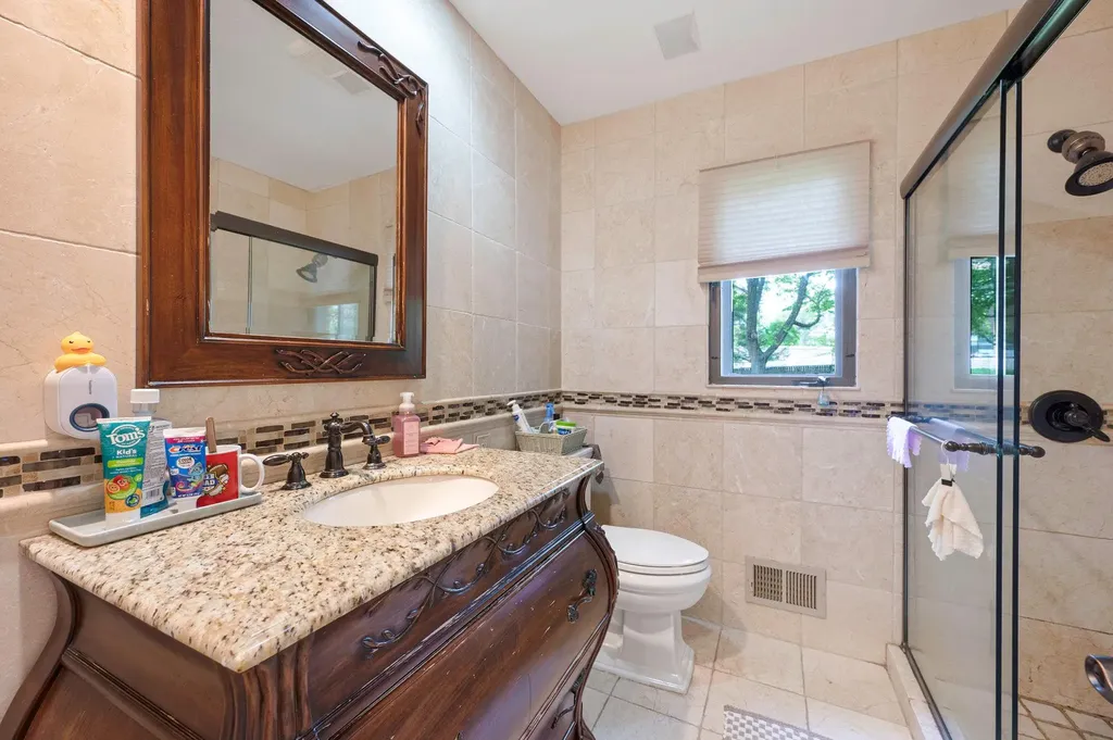 2 Farmview Drive Dix Hills NY 11746