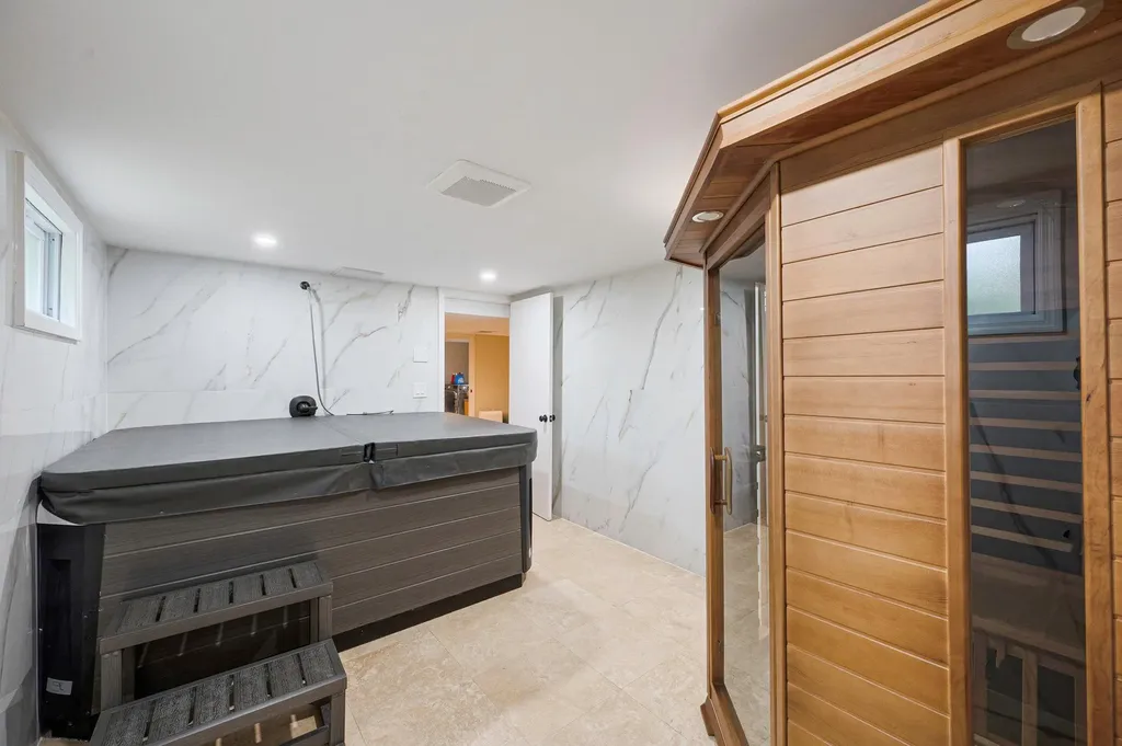2 Farmview Drive Dix Hills NY 11746