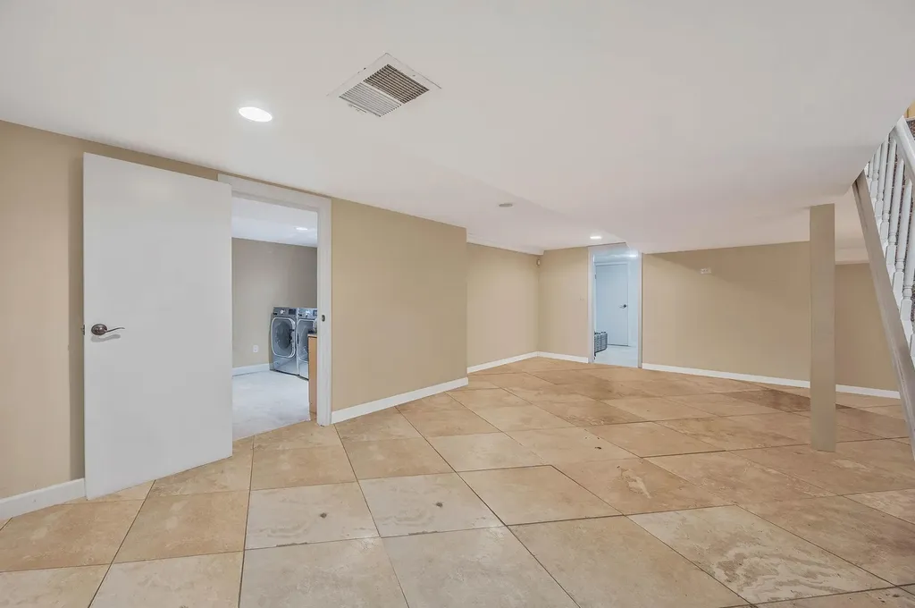 2 Farmview Drive Dix Hills NY 11746