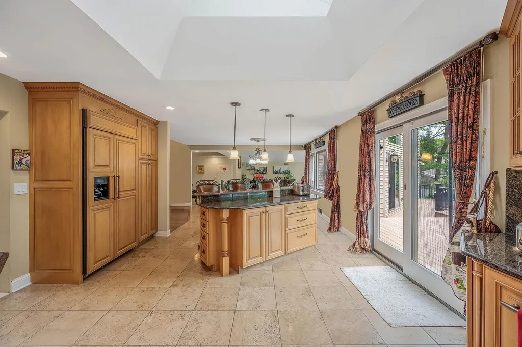 2 Farmview Drive Dix Hills NY 11746