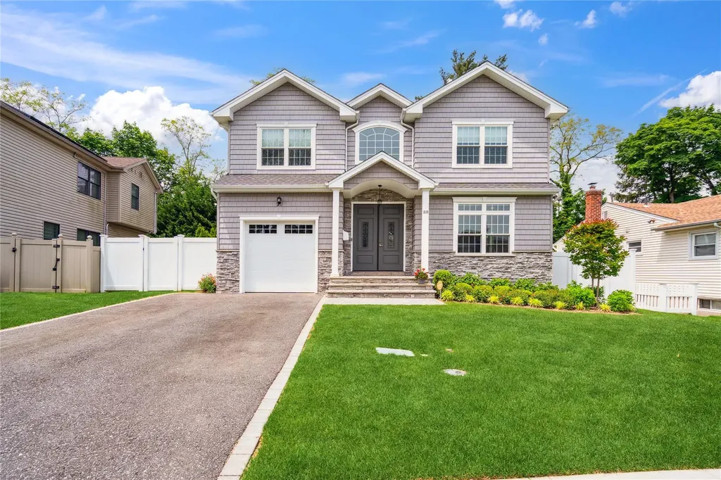 88 Willets Drive Syosset NY 11791