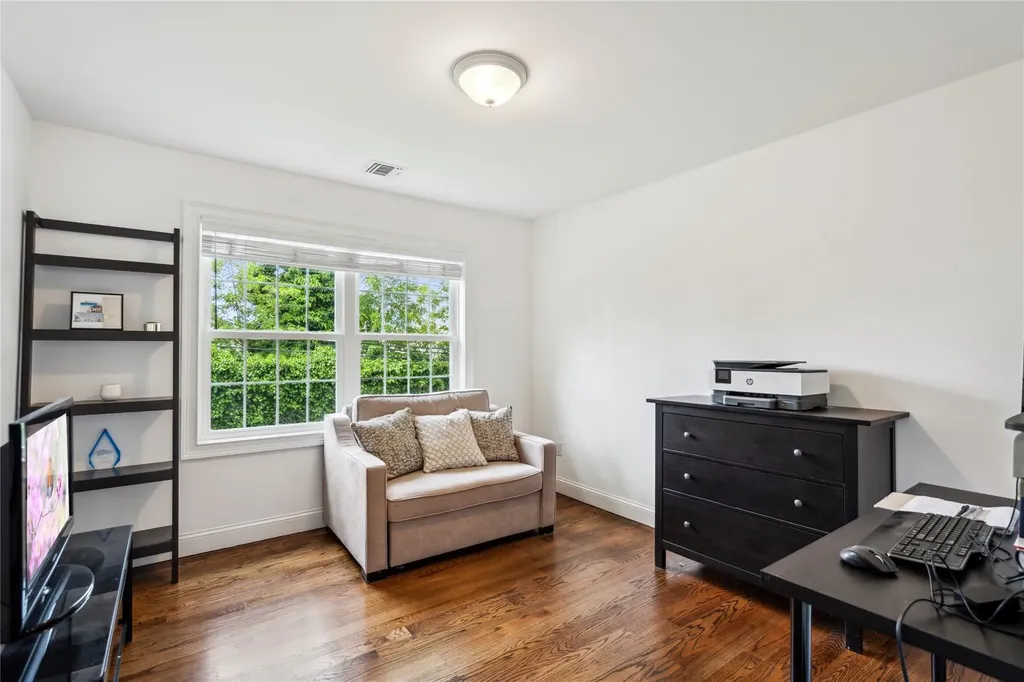 88 Willets Drive Syosset NY 11791