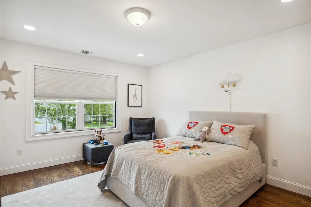 88 Willets Drive Syosset NY 11791