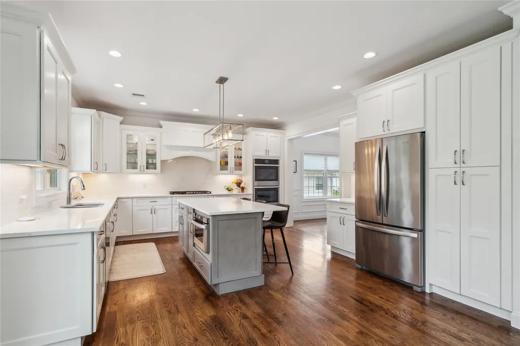 88 Willets Drive Syosset NY 11791