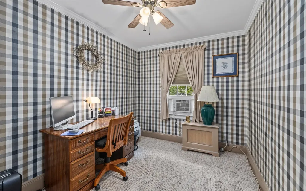 306 Buchanan Avenue Mineola NY 11501