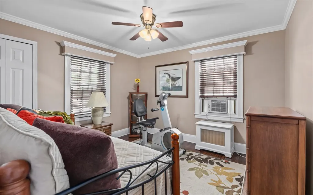 306 Buchanan Avenue Mineola NY 11501