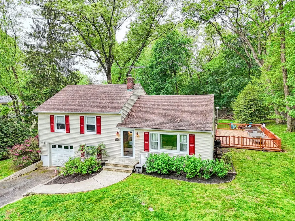 53 Millspaugh Lane Bardonia NY 10954