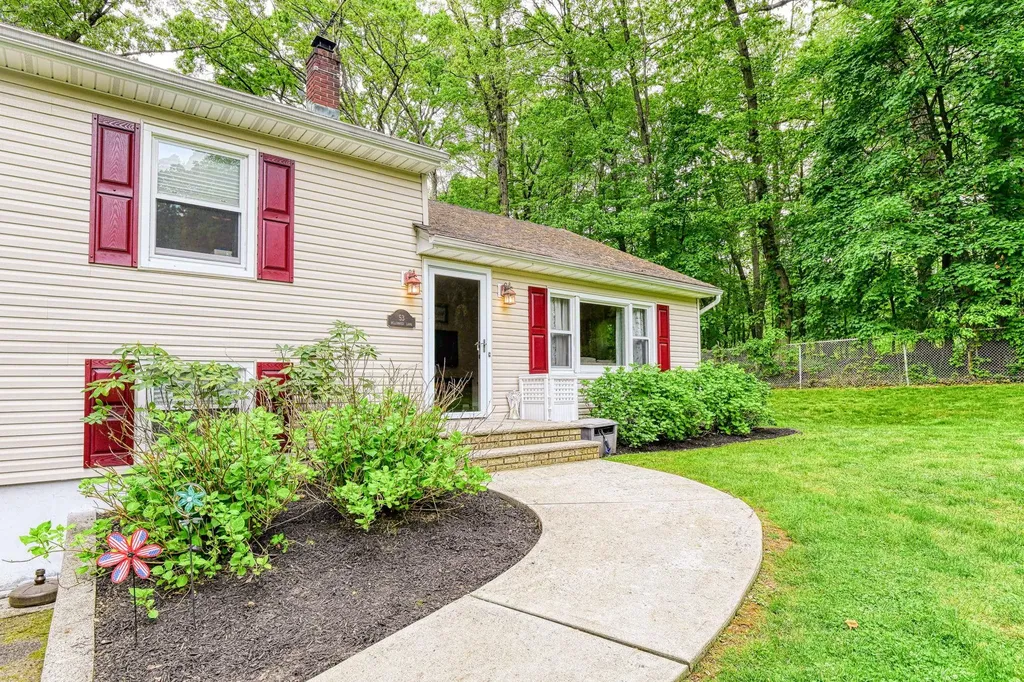 53 Millspaugh Lane Bardonia NY 10954