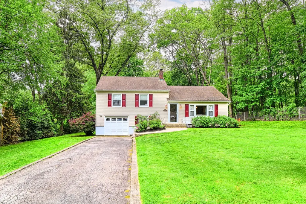 53 Millspaugh Lane Bardonia NY 10954