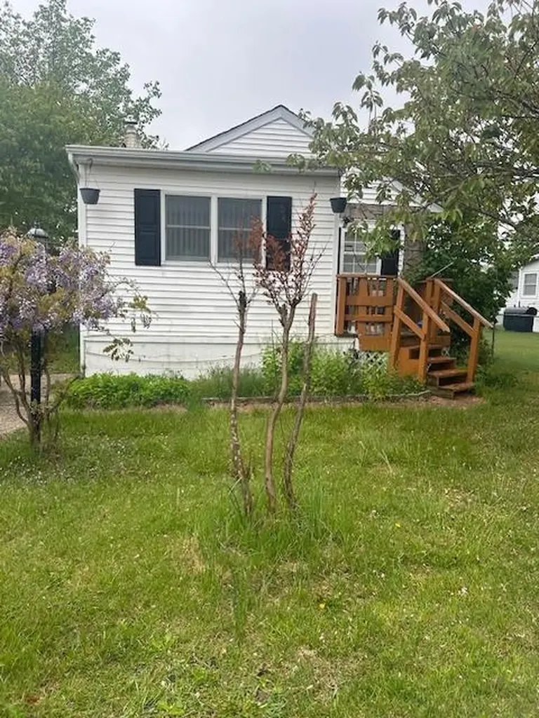 80 Bayview Drive Mastic Beach NY 11951
