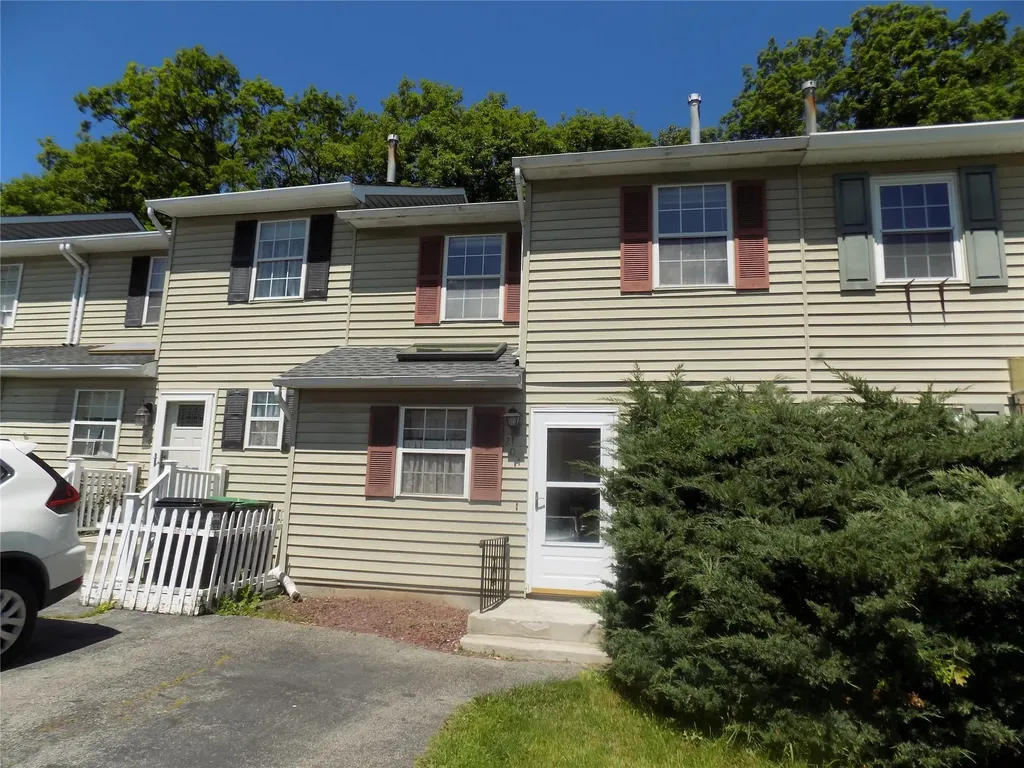 204 Blake Road Maybrook NY 12543