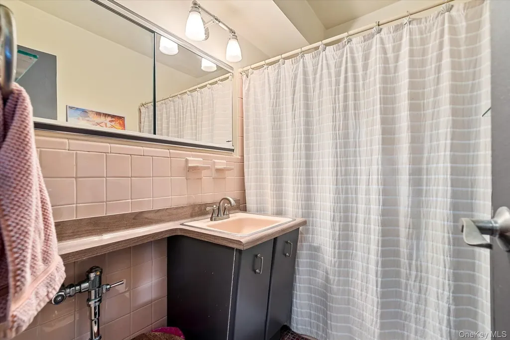 52-30 39 Drive Woodside NY 11377