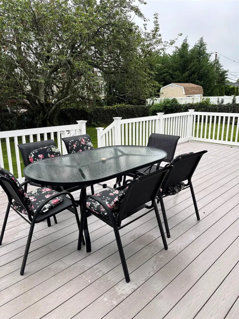 52 Hofstra Drive Smithtown NY 11787