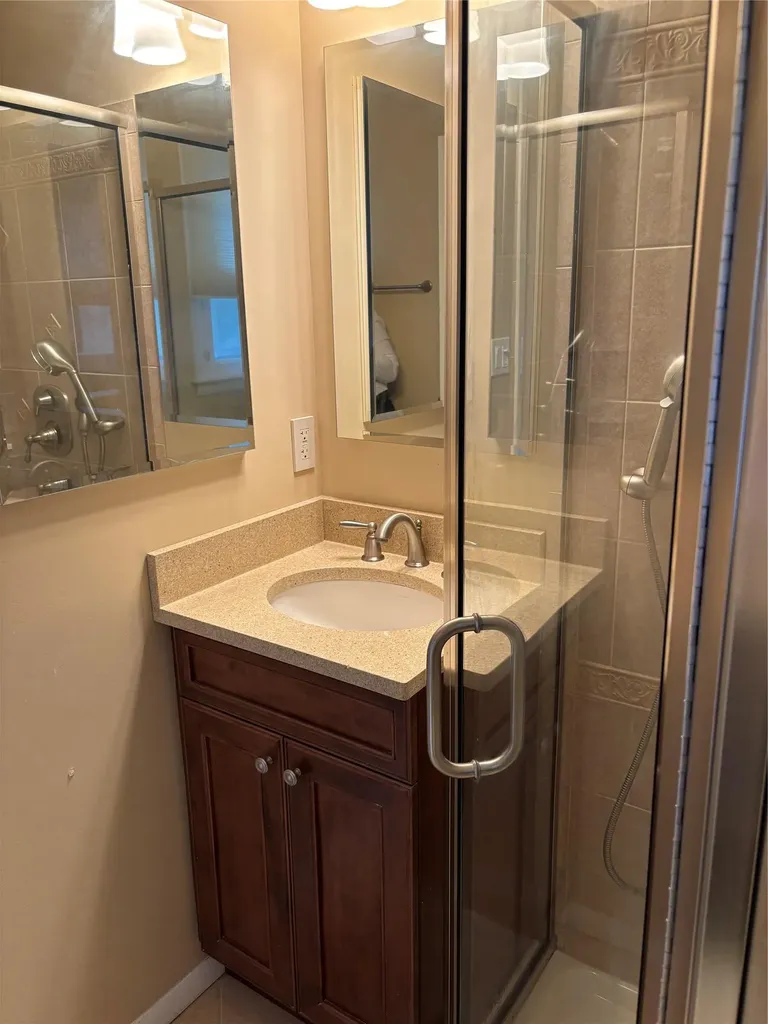 52 Hofstra Drive Smithtown NY 11787